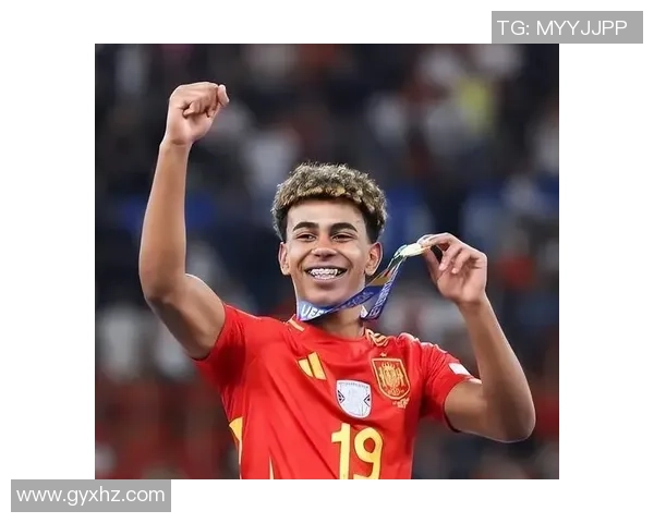 现役足球巨星最新实力排名深度解析全面盘点与未来发展趋势 现役足球巨星最新实力排名深度解析全面盘点与未来发展趋势