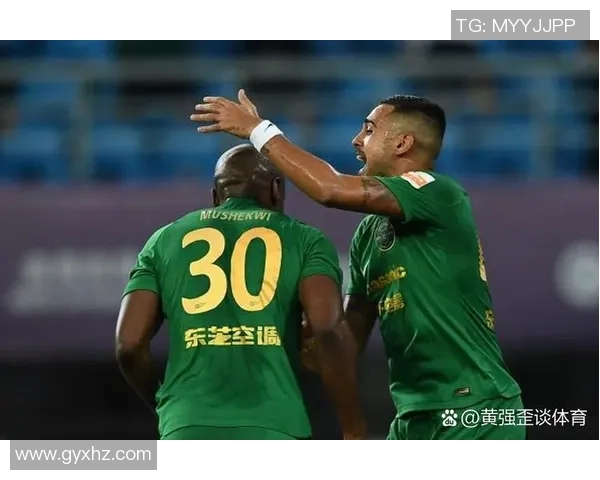 绿茵巨星齐聚闪耀时刻见证友情与激情交织瞬间