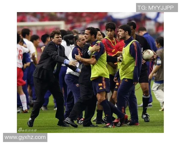 足球传奇齐聚一堂 看顶级球星精彩瞬间如何在九宫格中诠释巅峰对决