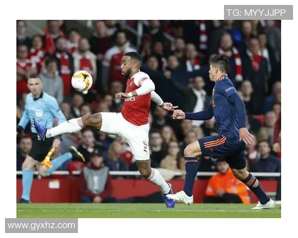 足球欧罗巴赛场上的传奇球星与他们的辉煌时刻回顾