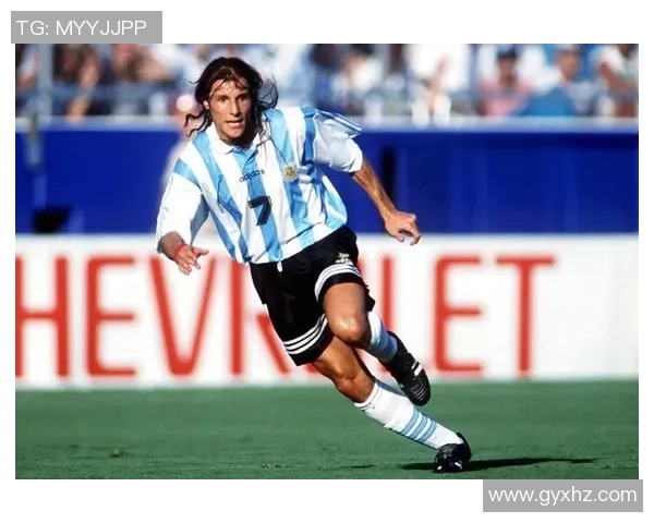 阿根廷足球历史上最具影响力与实力的传奇球星是谁